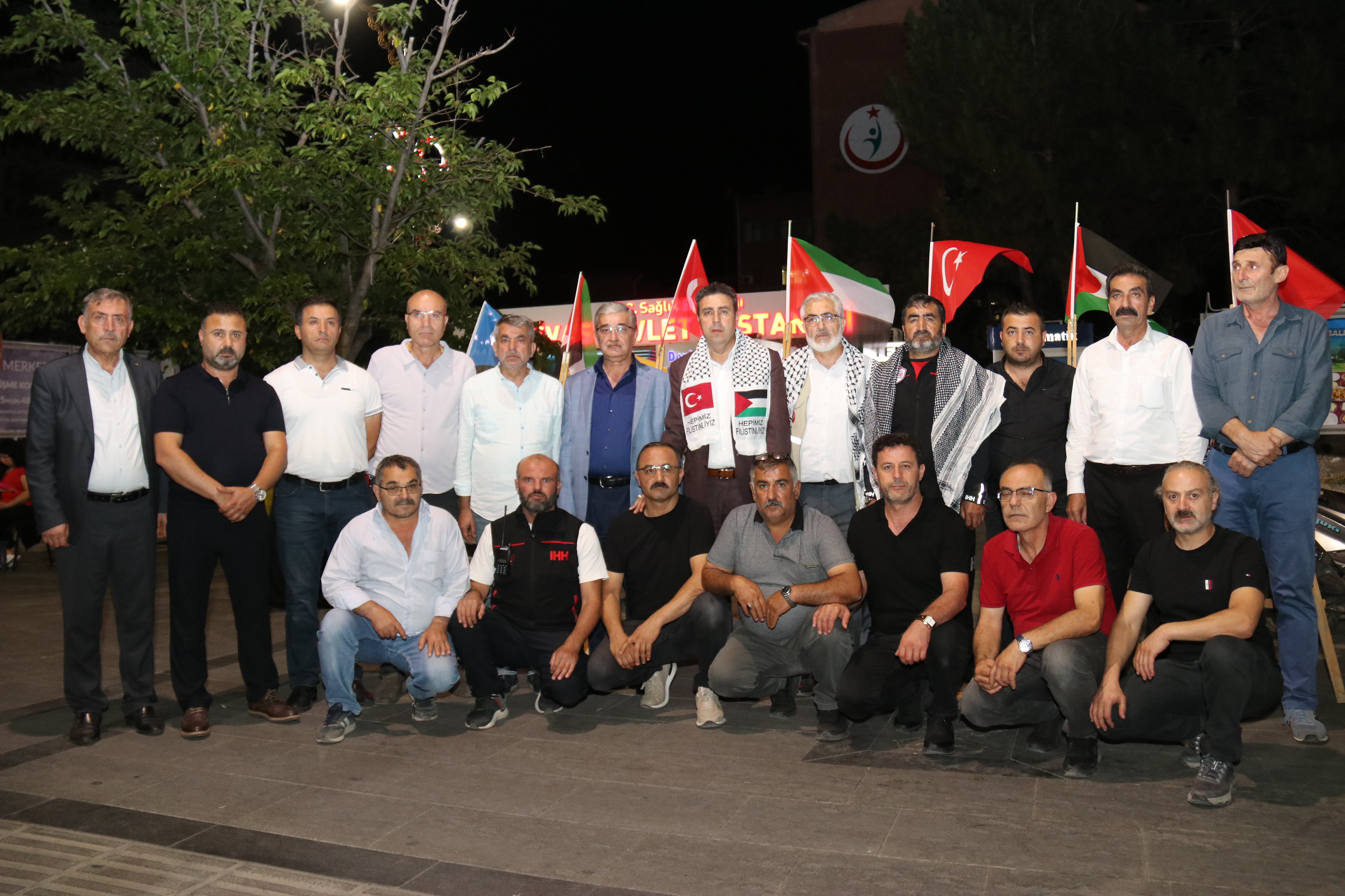 GAZZE VE FİLİSTİNDEKİ ZULÜM BİRAN ÖNCE DURDURULMALI GAZZE VE FİLİSTİNDEKİ ZULÜM BİRAN ÖNCE DURDURULMALI