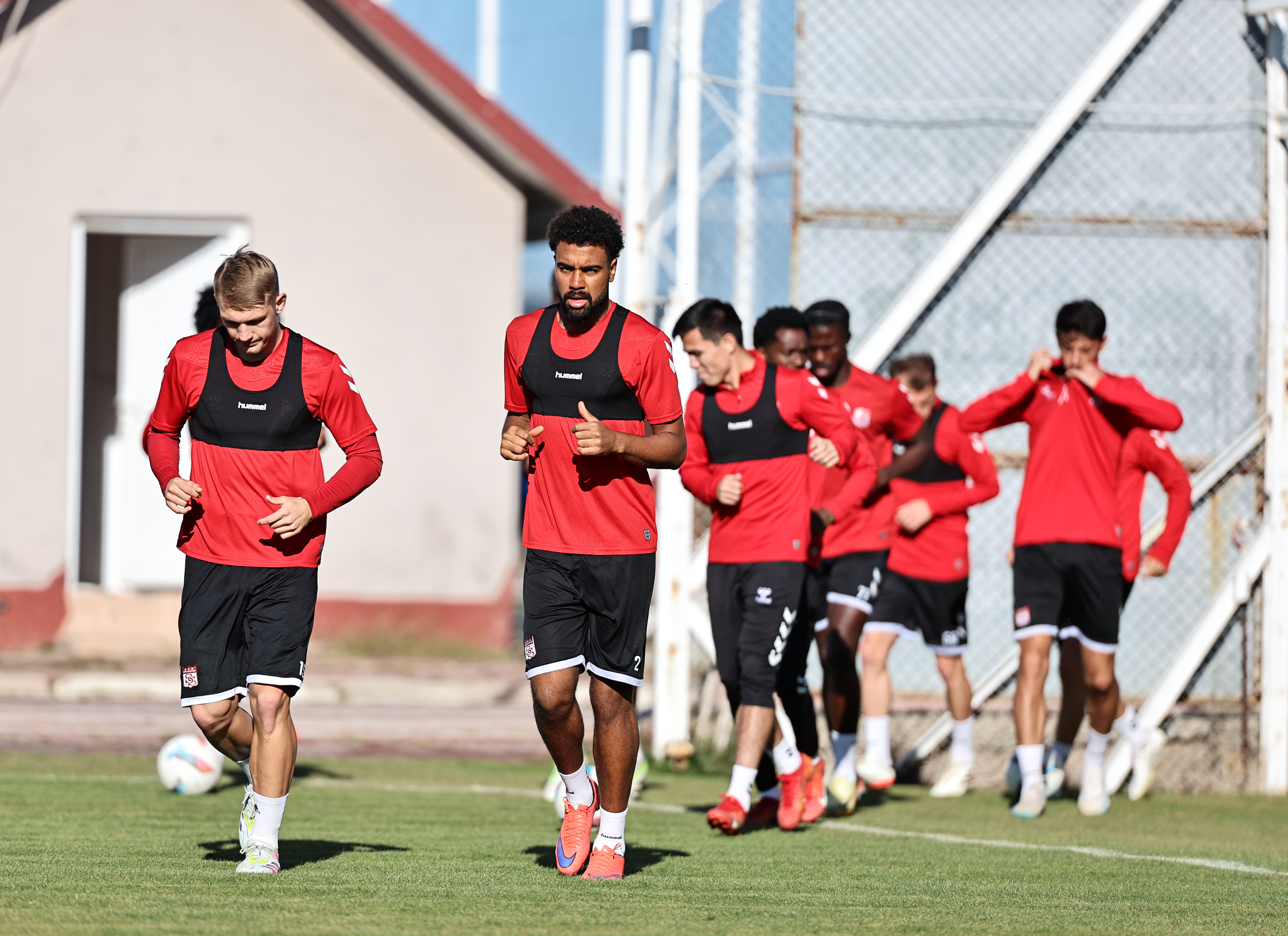 Çaykur Rizespor Maçının Hazırlıkları Başladı Çaykur Rizespor Maçının Hazırlıkları Başladı