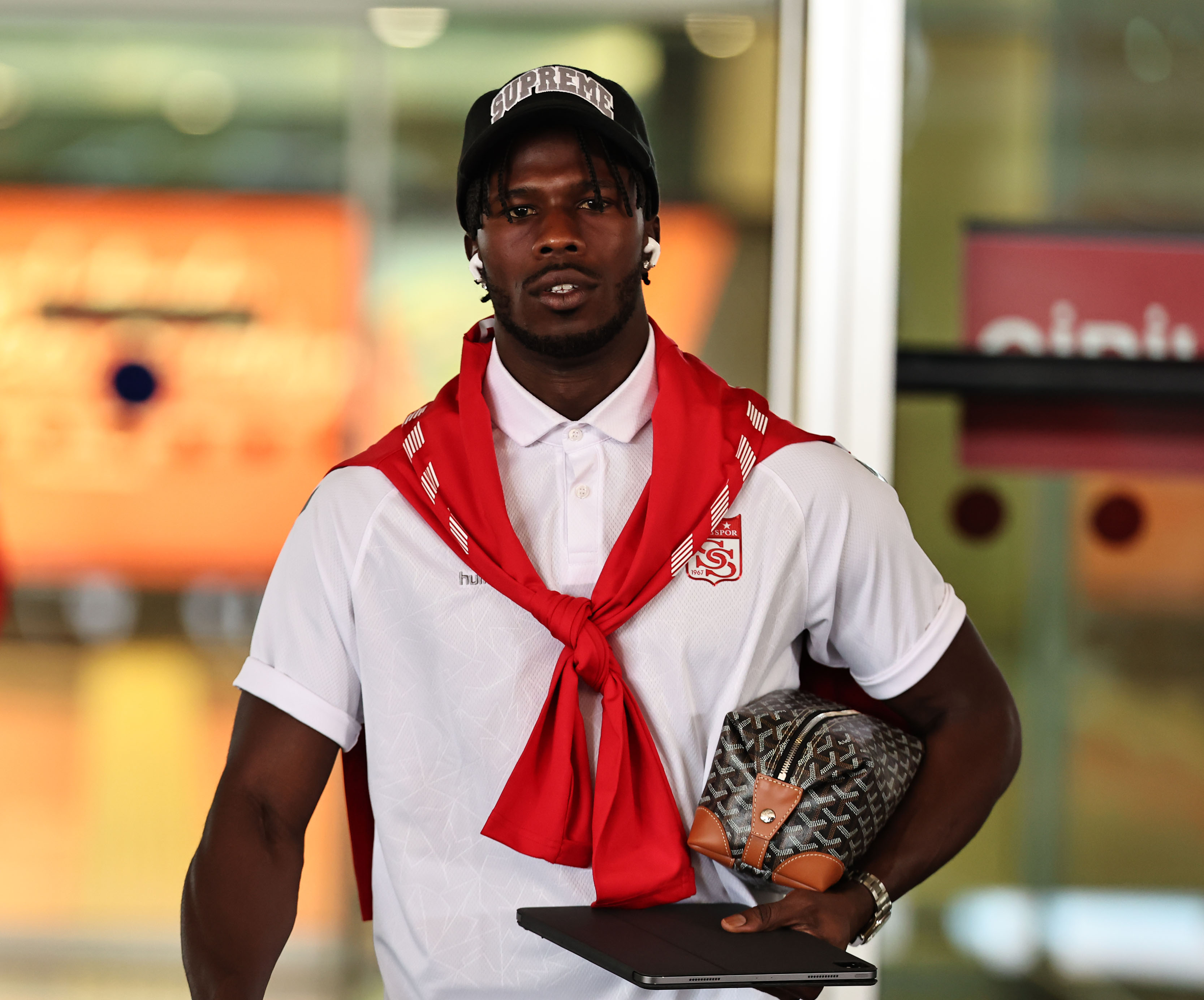 Takım İzmir'e Geldi