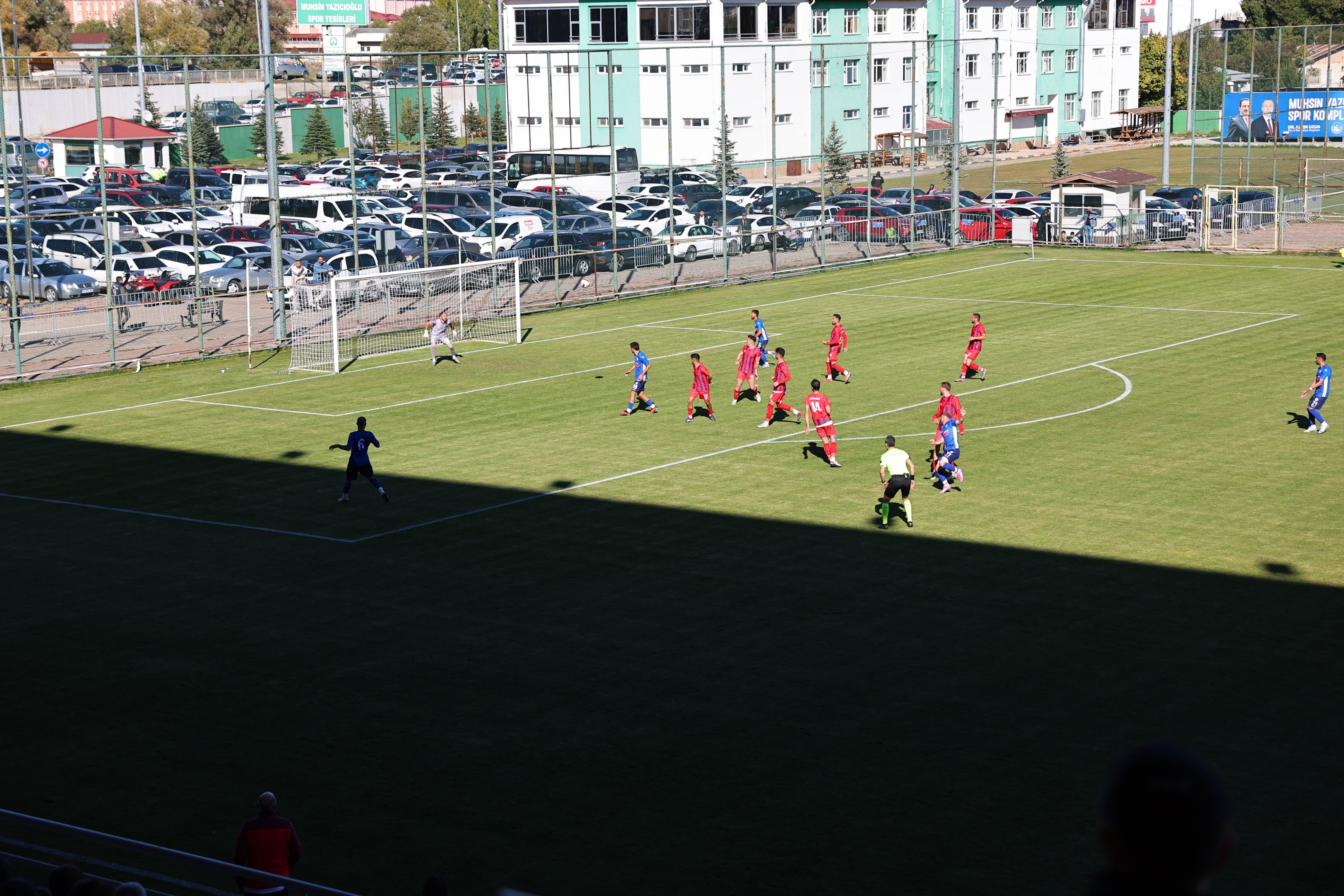 BAŞKAN UZUN’DAN ÖRNEK DAVRANIŞ BAŞKAN UZUN’DAN ÖRNEK DAVRANIŞ