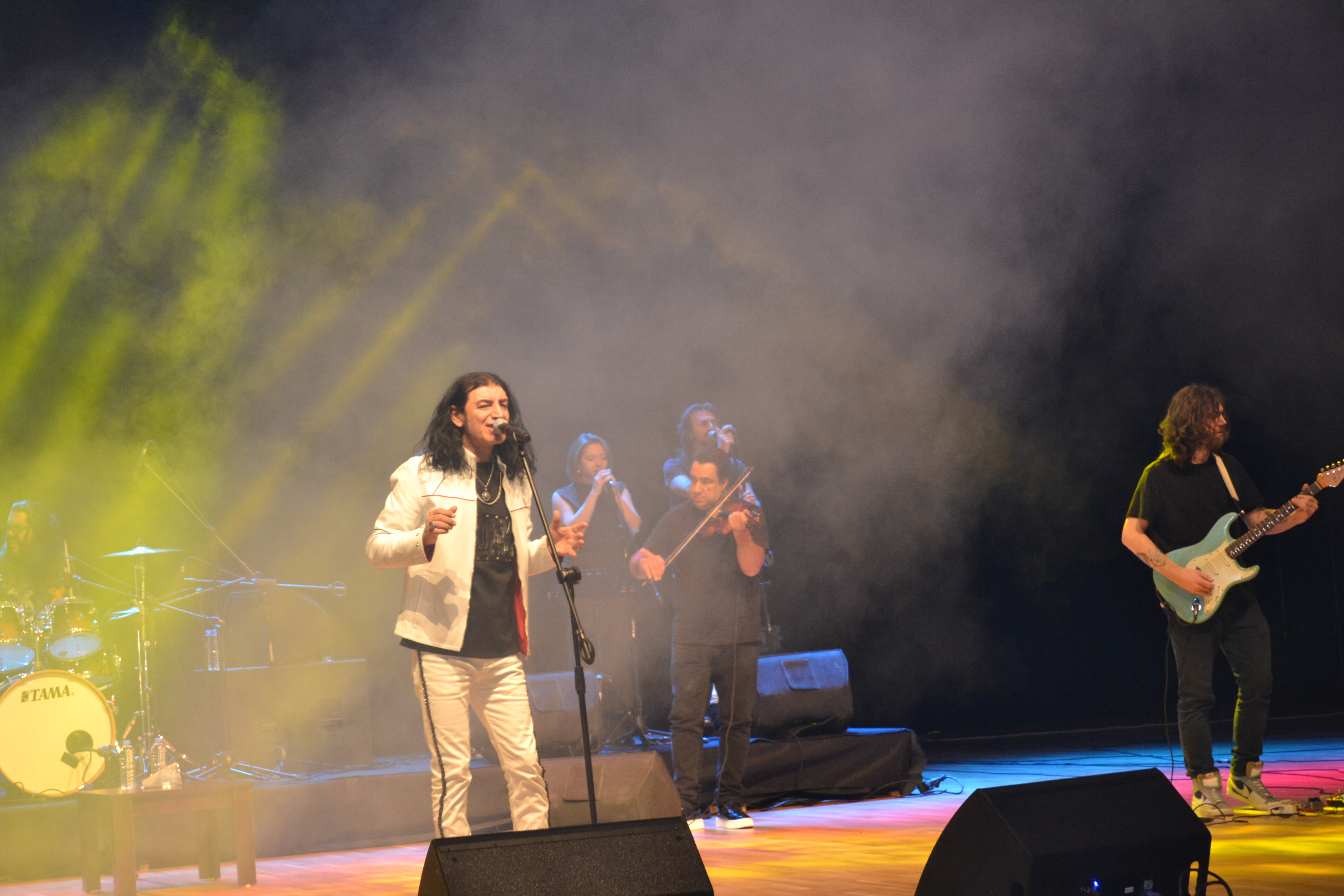 Anadolu Rock Sanatçısı Murat Kekili Sivas'ta konser verdi