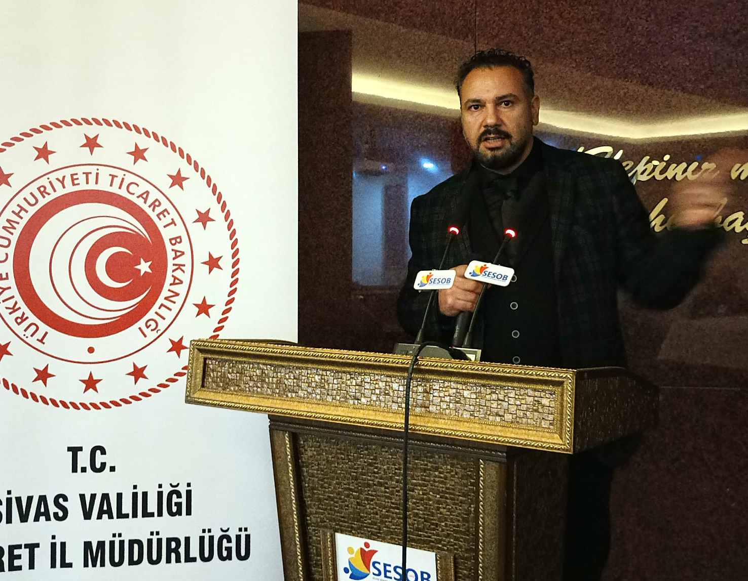 Sivas’ta emlakçılara EİDS bilgilendirmesi Sivas’ta emlakçılara EİDS bilgilendirmesi