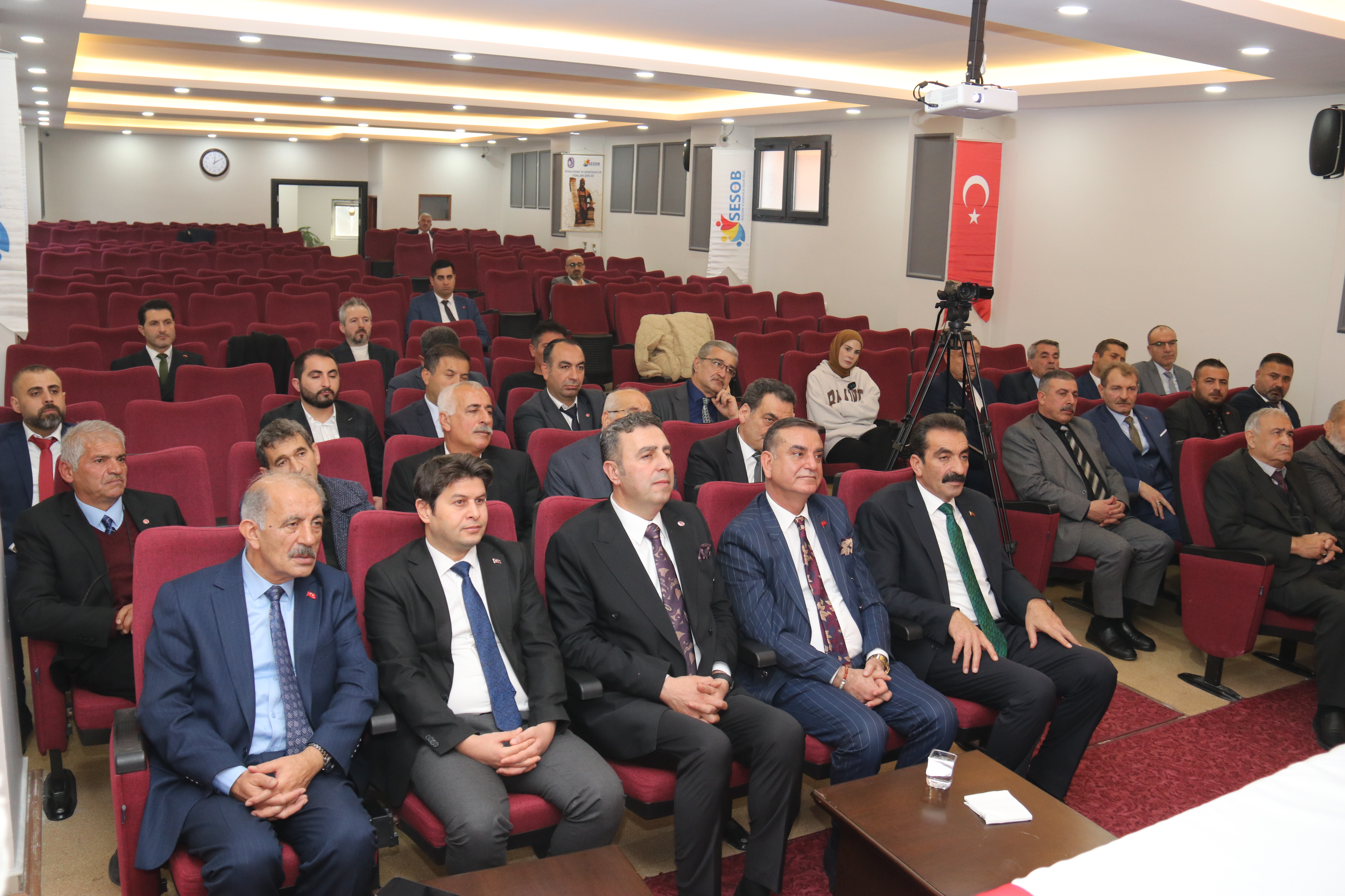 ODA BAŞKANLARINA PROTOKOL ADABI VE İLETİŞİM BECERİLERİ ANLATILDI