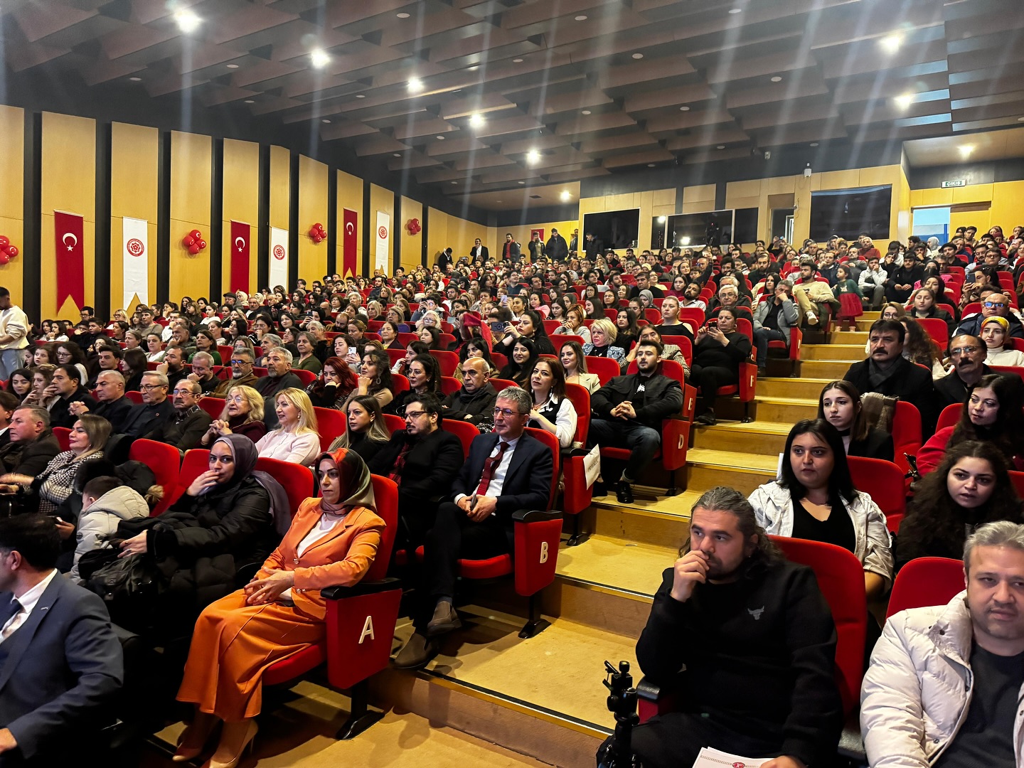 CHP Sivas Merkez İlçe Danışma Kurulu toplantısı yapıldı CHP Sivas Merkez İlçe Danışma Kurulu toplantısı yapıldı