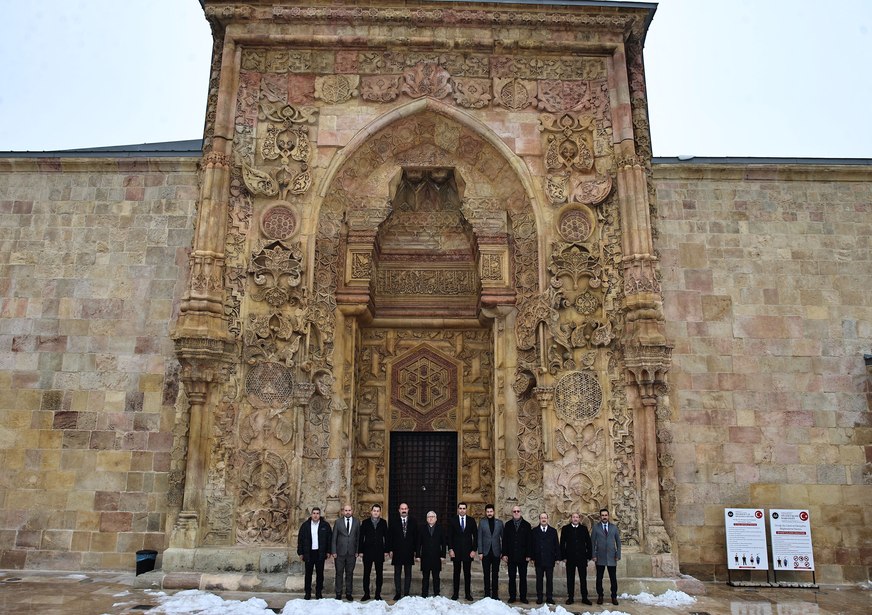 Vali Yılmaz Şimşek Divriği İlçesinde İncelemelerde Bulundu