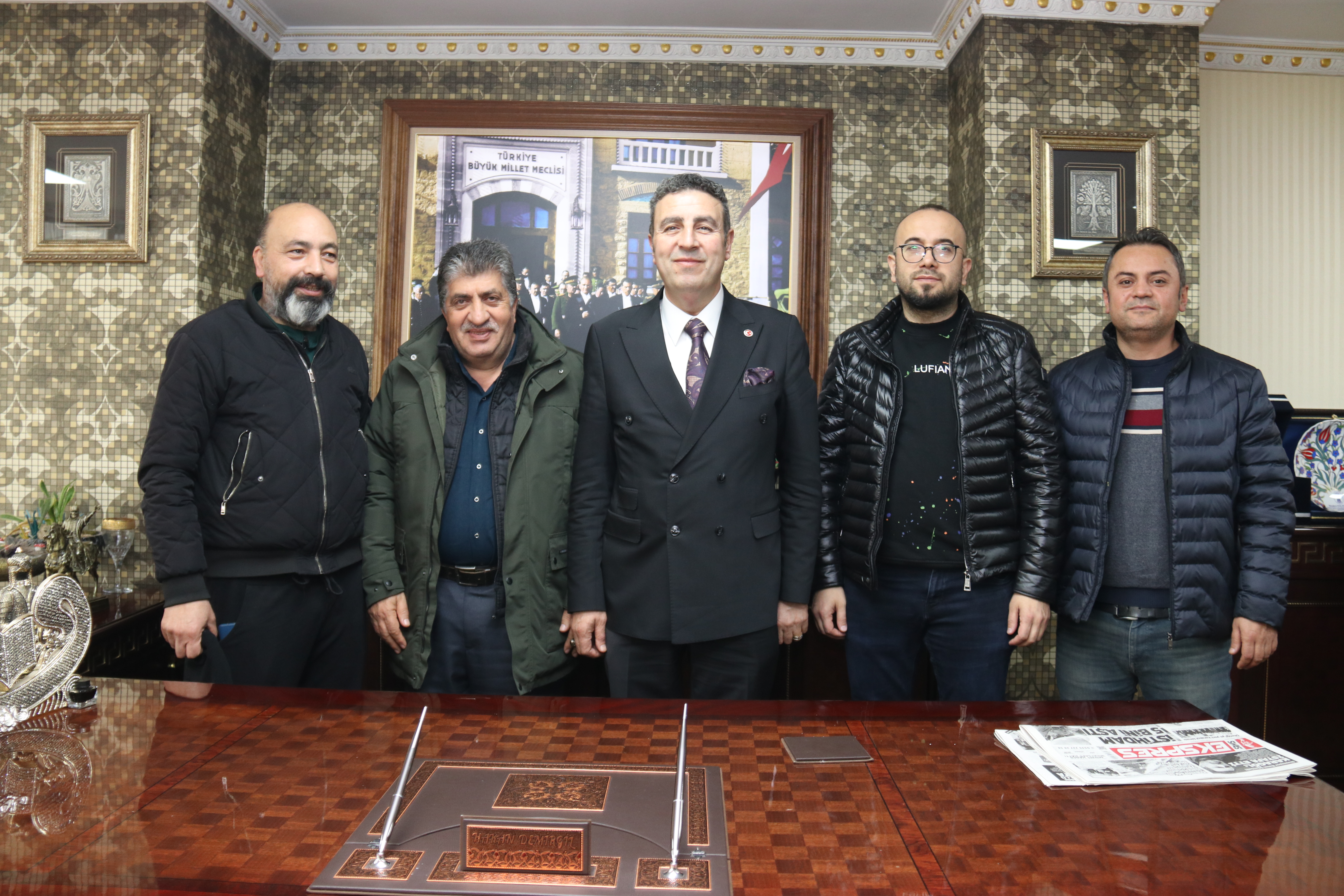 VAKIFLAR İŞHANI KİRACILARINA ÖNCELİK VERİLMELİ VAKIFLAR İŞHANI KİRACILARINA ÖNCELİK VERİLMELİ