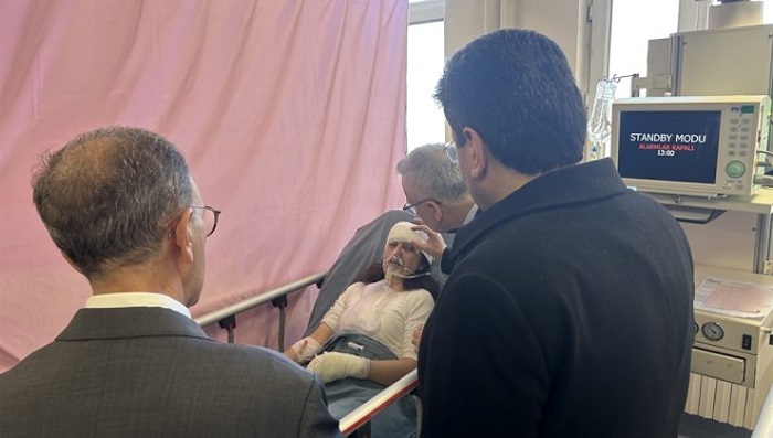 Vali Yılmaz Şimşek, Yaralıları Ziyaret etti Vali Yılmaz Şimşek, Yaralıları Ziyaret etti