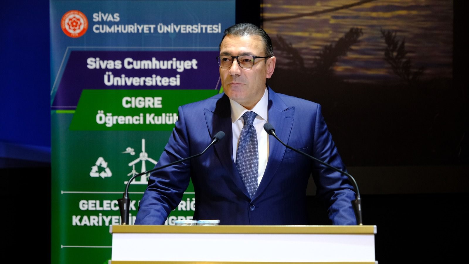SCÜ’de Enerji Dönüşüm Sürecinde Mühendislik Kariyeri Adlı Panel Gerçekleştirildi SCÜ’de Enerji Dönüşüm Sürecinde Mühendislik Kariyeri Adlı Panel Gerçekleştirildi