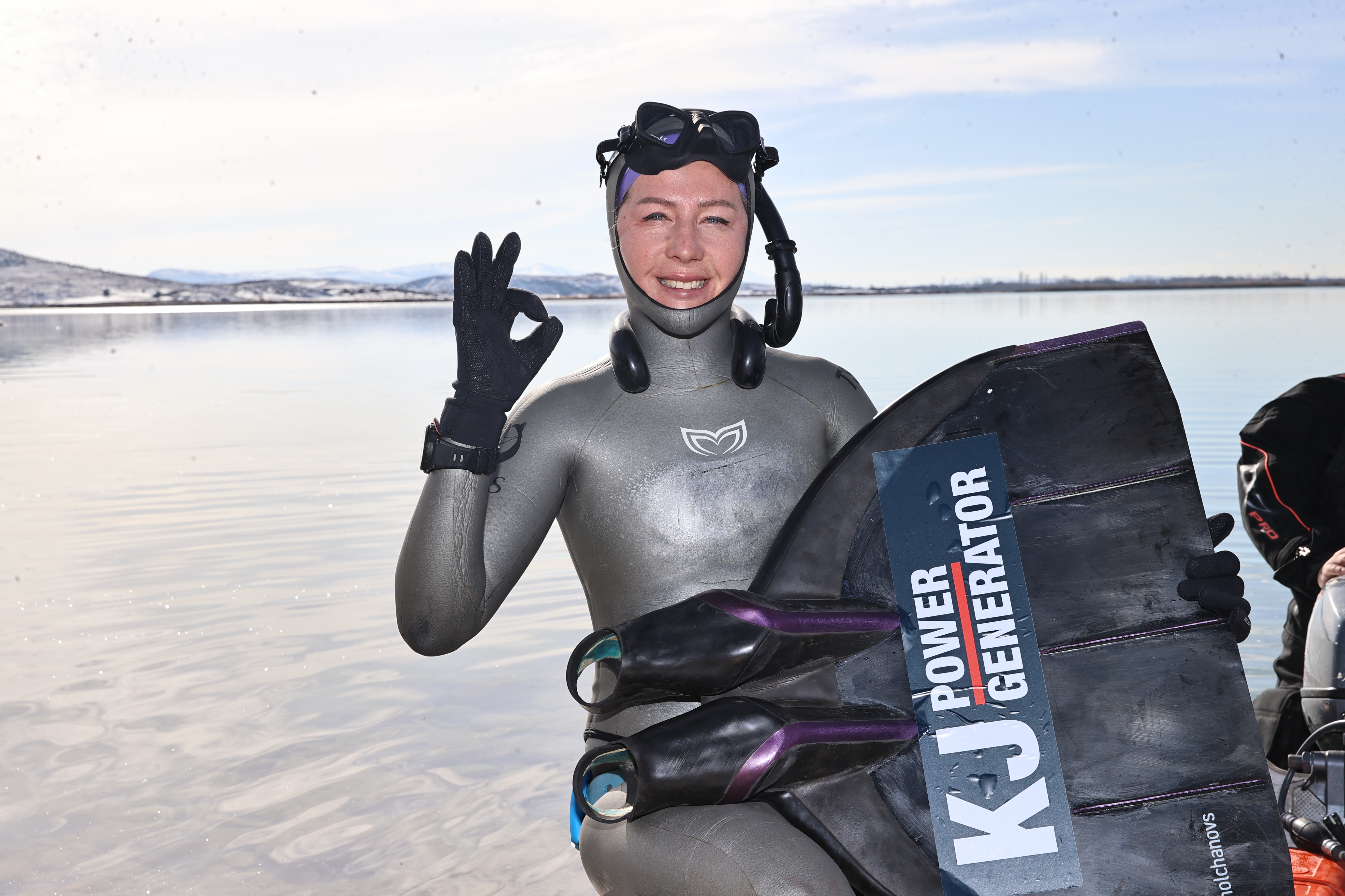 Tödürge Gölü’nde Tarihi Rekor Denemesi Tödürge Gölü’nde Tarihi Rekor Denemesi