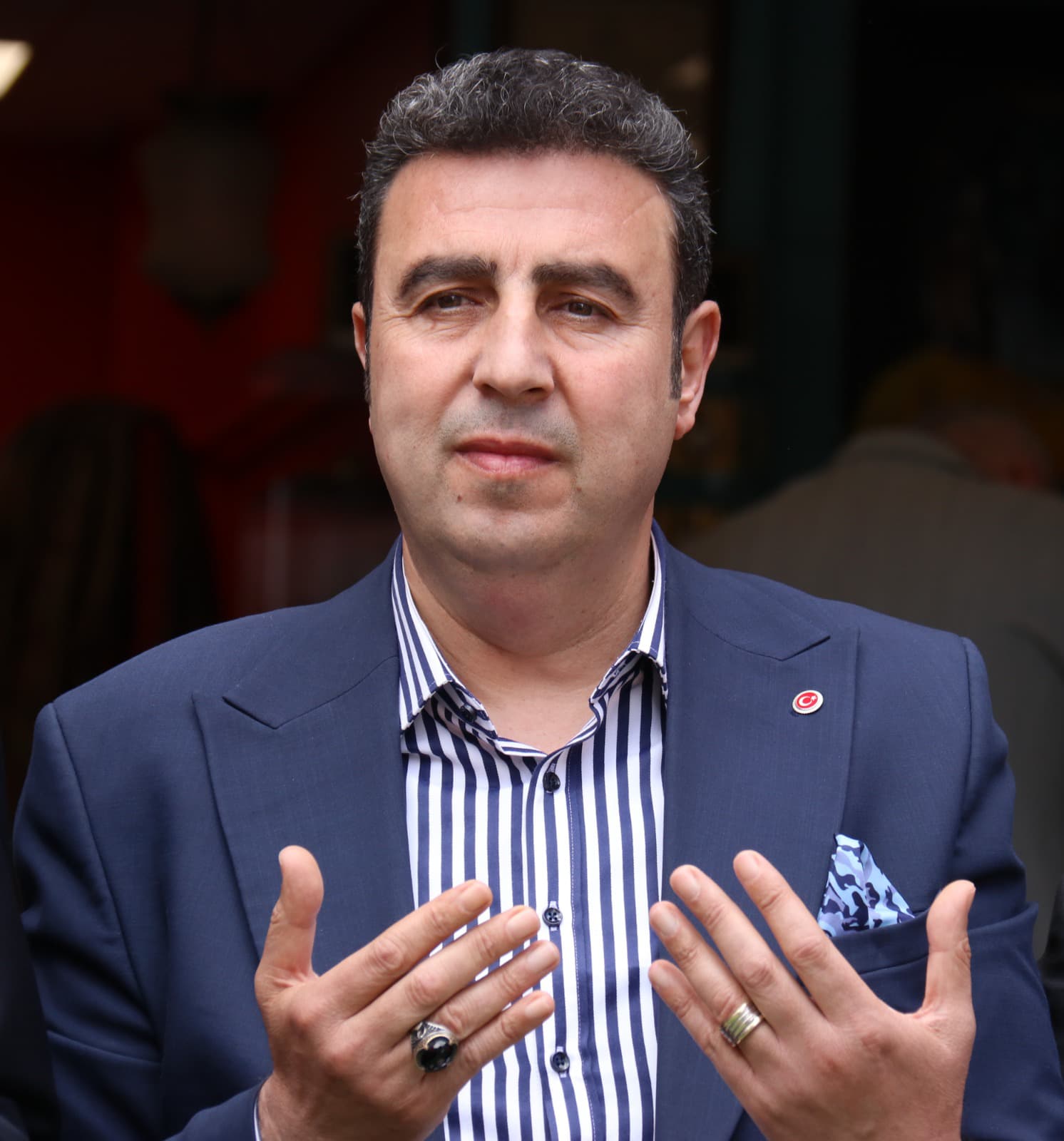 BERAT KANDILI ÜÇ AYLARİ İÇİNDE BARINDIRAN ÖNEMLI GECEDIR BERAT KANDILI ÜÇ AYLARİ İÇİNDE BARINDIRAN ÖNEMLI GECEDIR