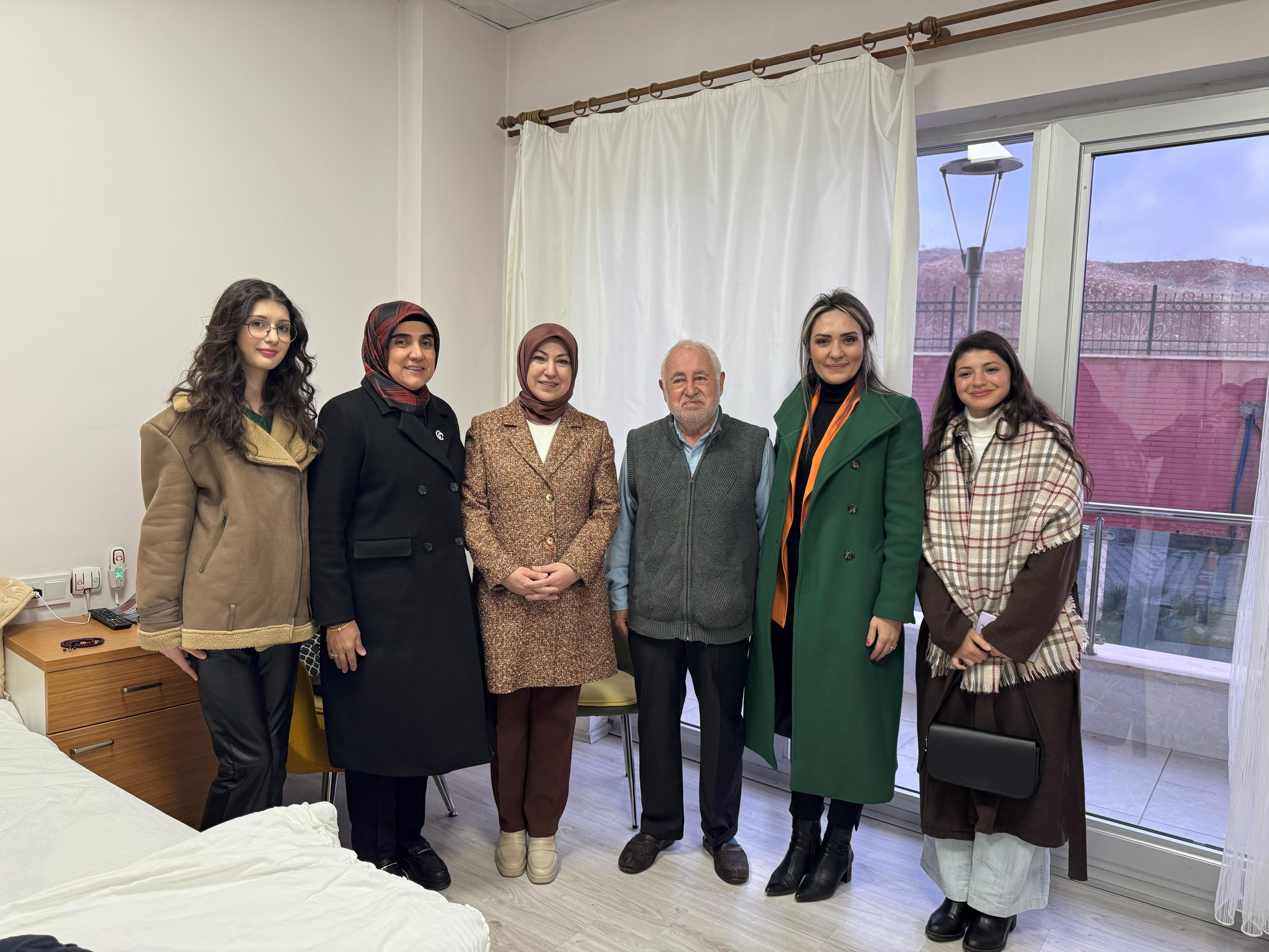 AK Parti Genel Merkez Kadın Kolları Başkan Yardımcısı Sivas Milletvekili Rukiye Toy Sivas Huzurevi Yaşlı Bakım ve Rehabilitasyon Merkezi’ni ziyaret etti