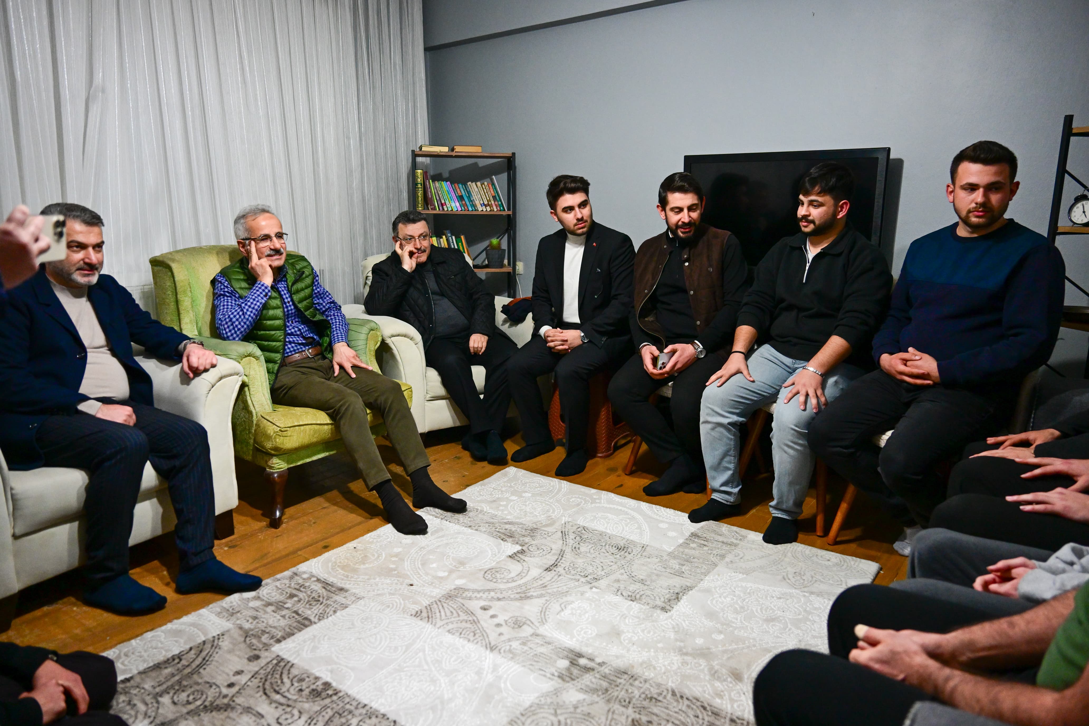 ÖĞRENCİLERLE SAHUR VAKTİ ÖĞRENCİLERLE SAHUR VAKTİ