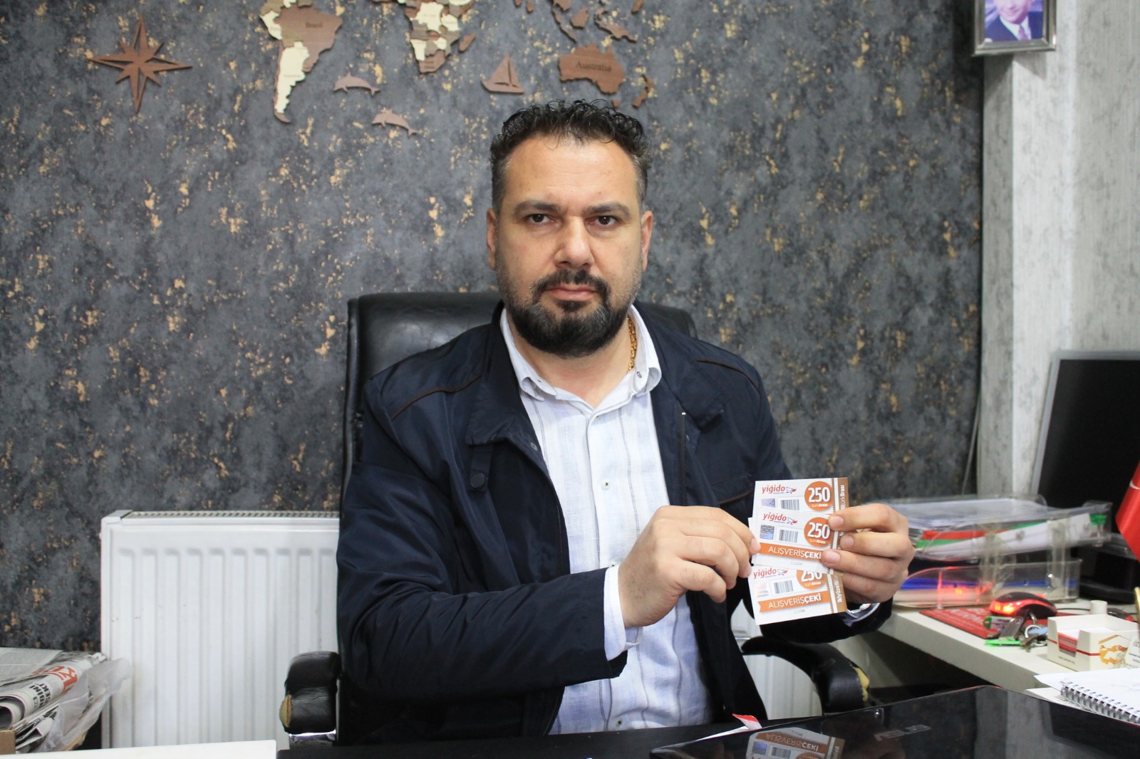 Emlakçılardan ihtiyaçlılara alışveriş çeki Emlakçılardan ihtiyaçlılara alışveriş çeki