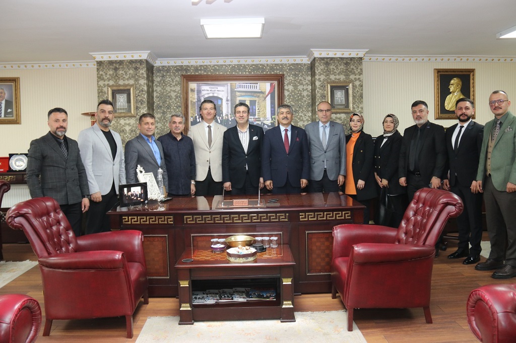 ESNAFIN SORUNLARI ANAHTAR PARTİ BAŞKANINA İLETTİ ESNAFIN SORUNLARI ANAHTAR PARTİ BAŞKANINA İLETTİ