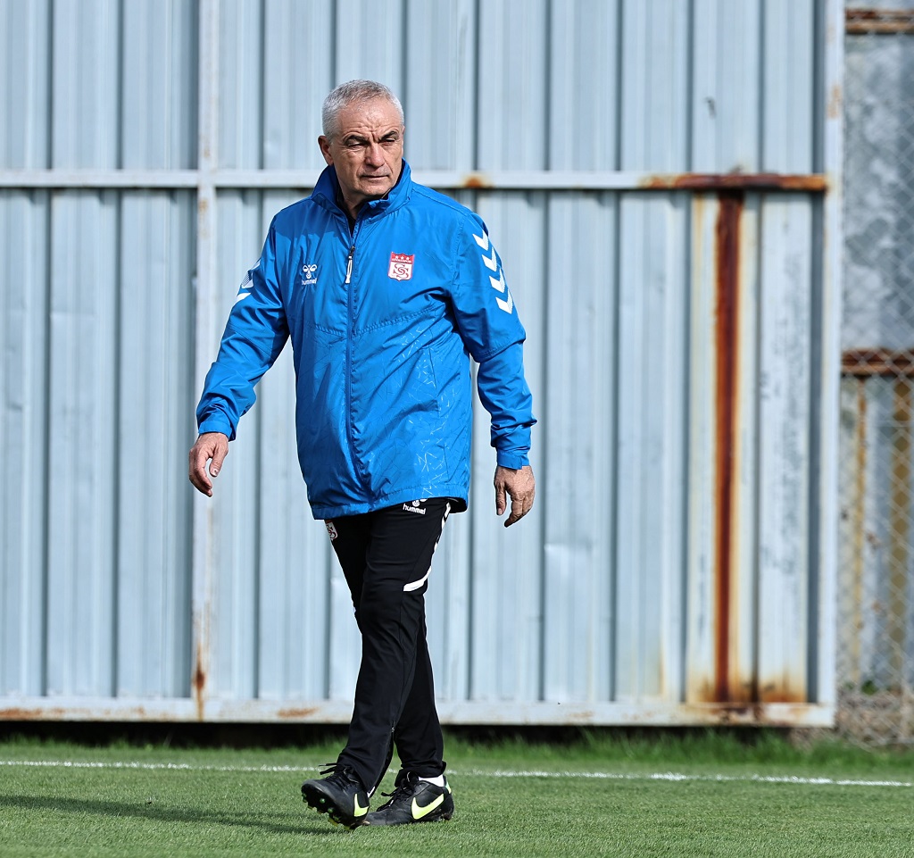 Fenerbahçe Maçının Hazırlıkları Başladı Fenerbahçe Maçının Hazırlıkları Başladı