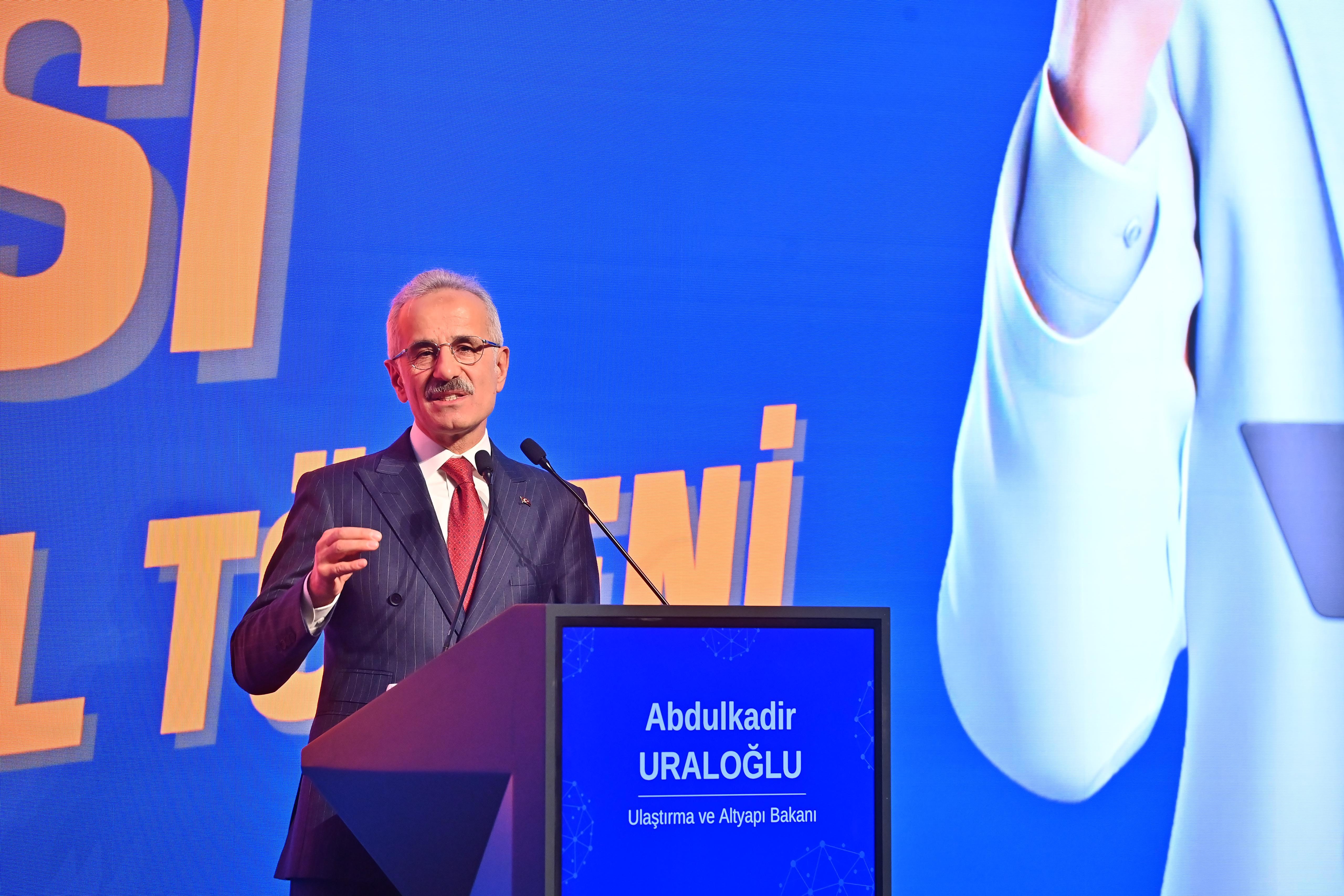 GENÇ FİKİRLER ULAŞTIRMA PROJELERİ İÇİN YARIŞTI