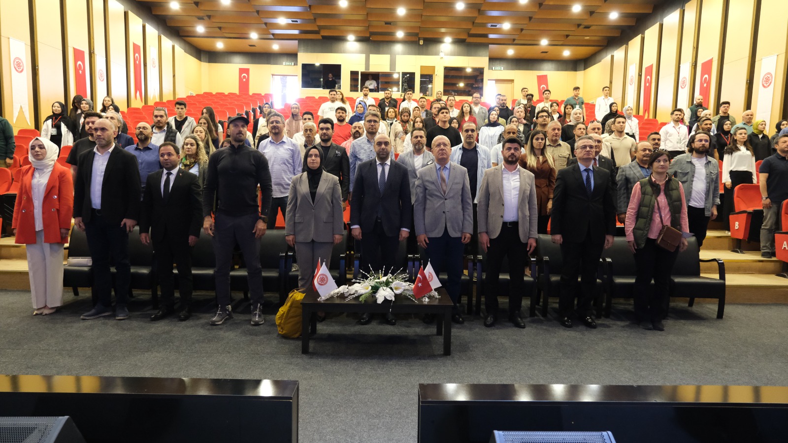 Doğanın Renkleri İle Buluşuyoruz konulu etkinlik gerçekleştirildi Doğanın Renkleri İle Buluşuyoruz konulu etkinlik gerçekleştirildi