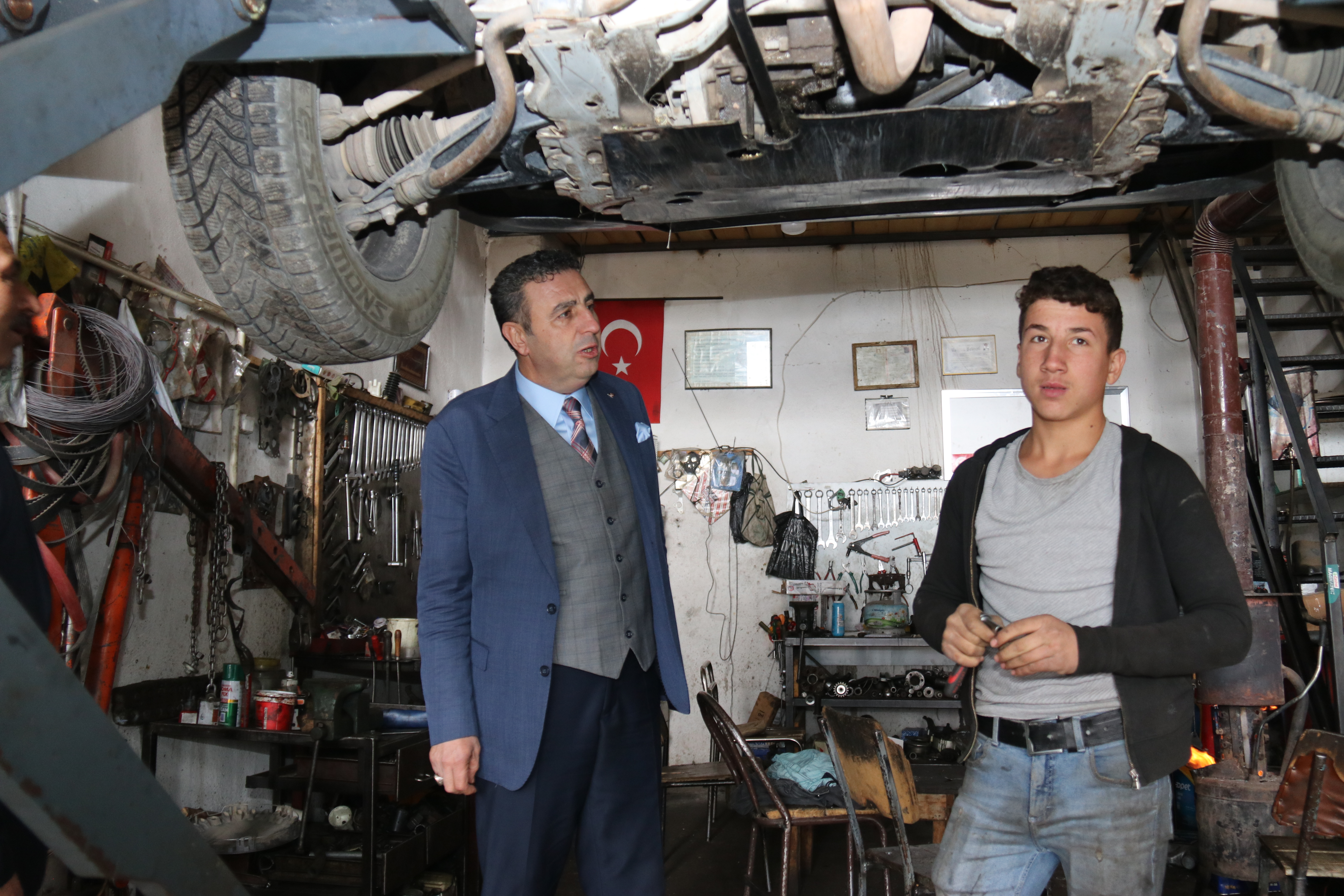 MESLEKLER ÇIRAKLARLA YAŞATILACAK