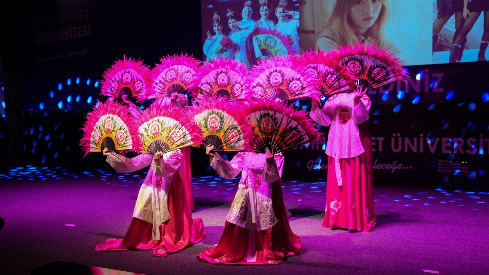 2025 Karavan Kore Kültür Günü Üniversitemizde Gerçekleşti 2025 Karavan Kore Kültür Günü Üniversitemizde Gerçekleşti