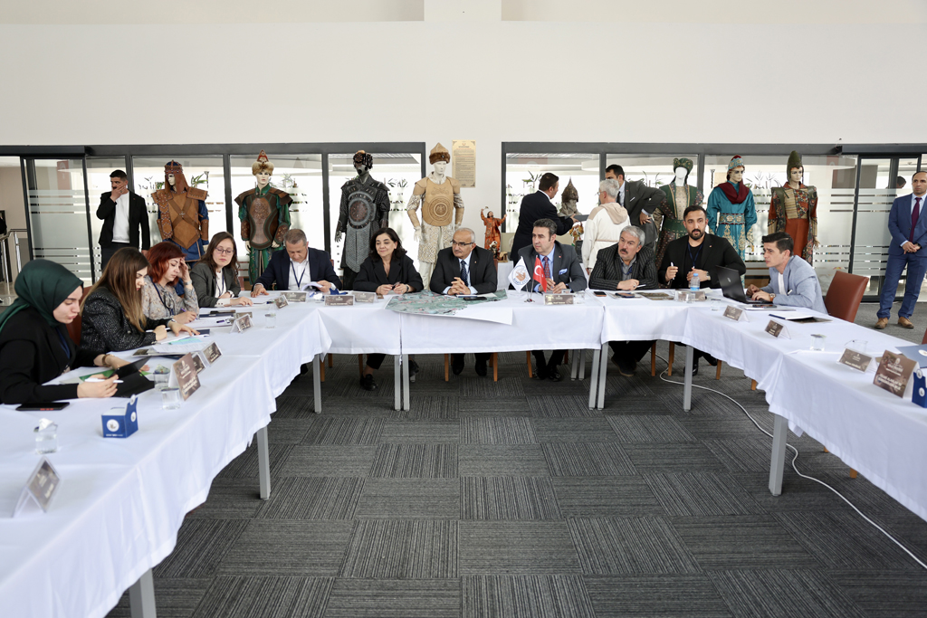 KALE PROJESİNDE ATILACAK ADIMLAR ÇALIŞTAYDA DEĞERLENDİRİLDİ KALE PROJESİNDE ATILACAK ADIMLAR ÇALIŞTAYDA DEĞERLENDİRİLDİ