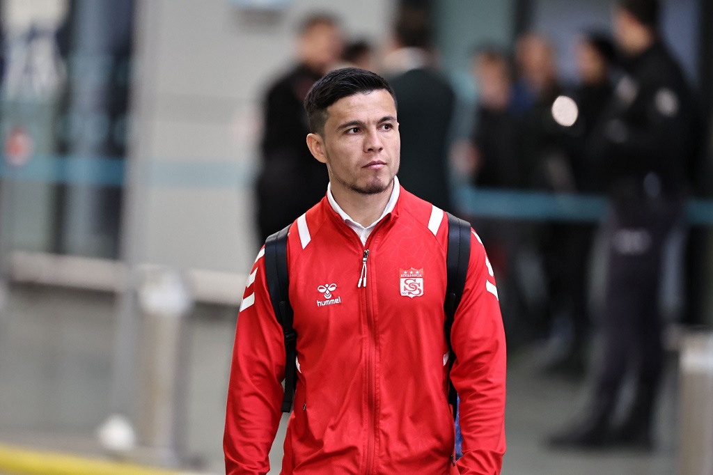 Net Global Sivasspor İstanbul'a Geldi Net Global Sivasspor İstanbul'a Geldi