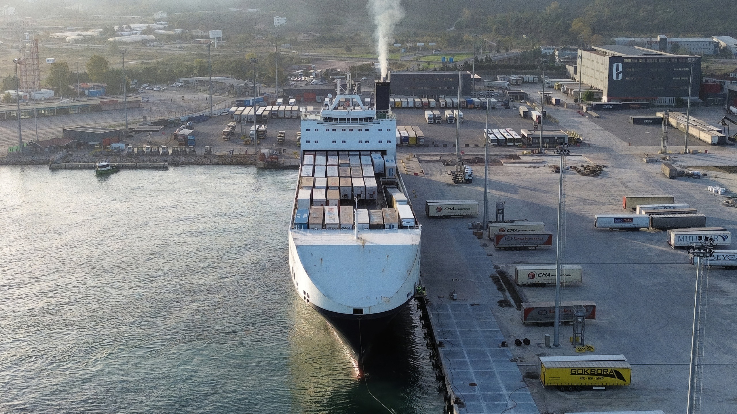 RO-RO GEMİLERİYLE TAŞINAN ARAÇ SAYISI ÜÇ KATTAN FAZLA ARTTI RO-RO GEMİLERİYLE TAŞINAN ARAÇ SAYISI ÜÇ KATTAN FAZLA ARTTI