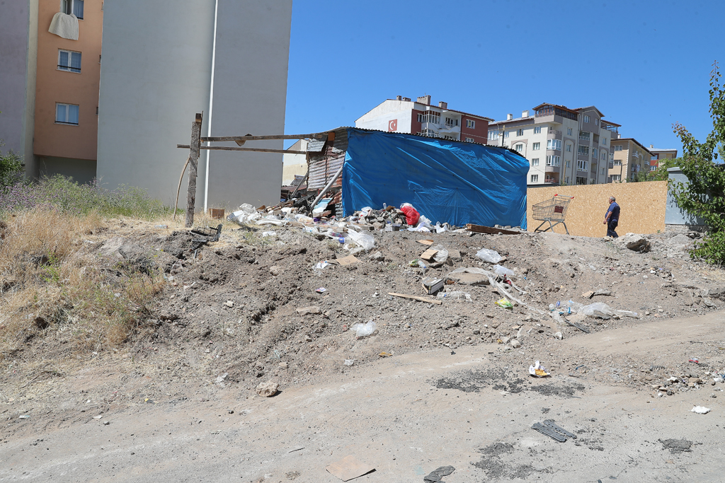 Atık Denetimleri Kapsamında Dört Adreste Daha Temizlik Yapıldı Atık Denetimleri Kapsamında Dört Adreste Daha Temizlik Yapıldı