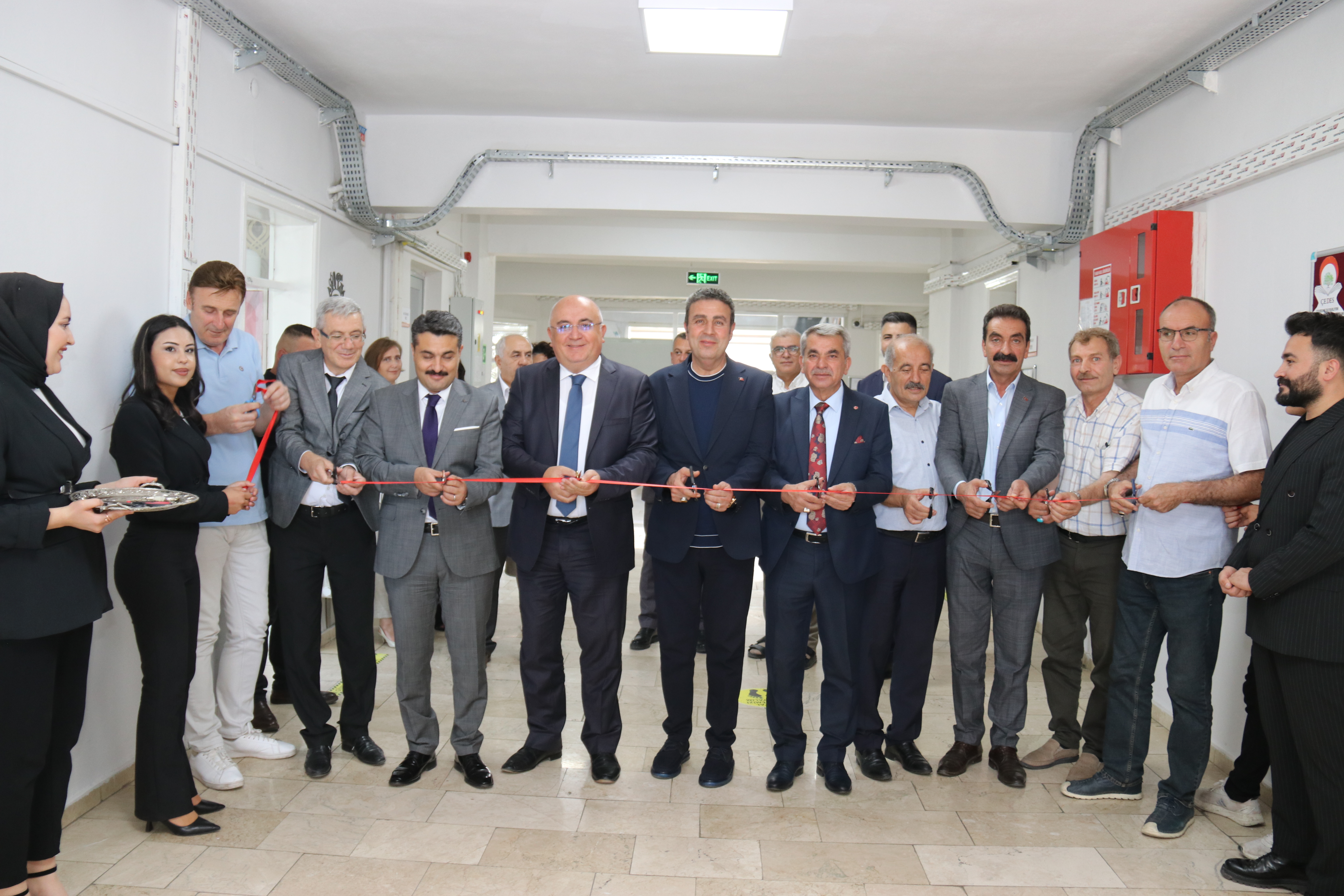 SİVAS MESEMDE KUAFÖR ATÖLYESİ AÇILDI SİVAS MESEMDE KUAFÖR ATÖLYESİ AÇILDI