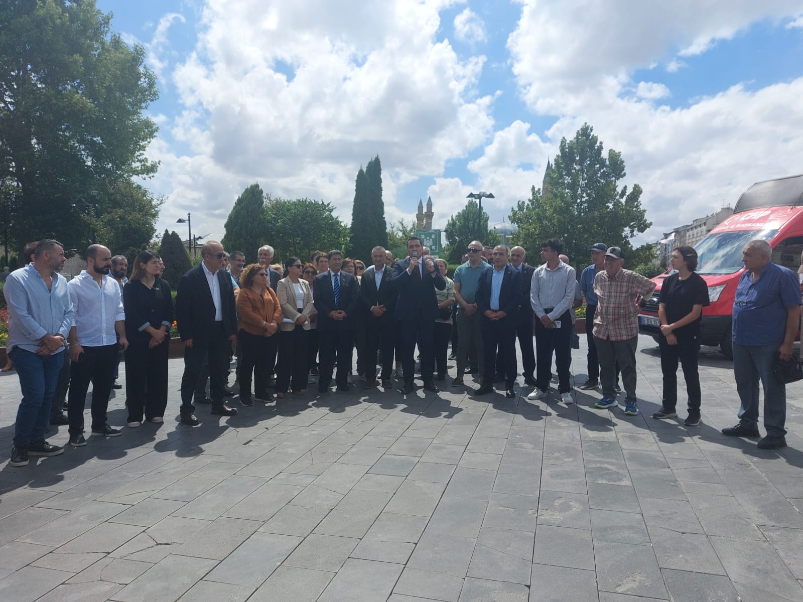 Fevzi Erçil"Kuruluşun ve kurtuluşun partisi olan Cumhuriyet Halk Partisi, milli mücadelede doğdu" Fevzi Erçil"Kuruluşun ve kurtuluşun partisi olan Cumhuriyet Halk Partisi, milli mücadelede doğdu"