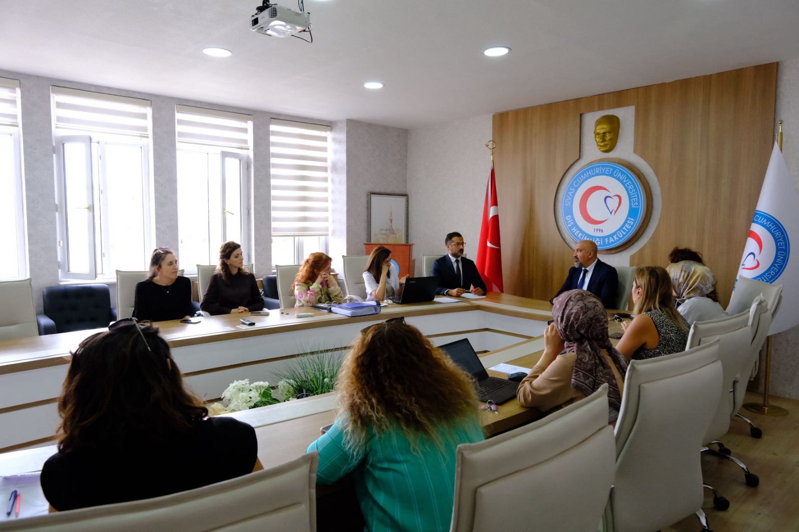 Sivas Cumhuriyet Üniversitesi Diş Hekimliği Fakültesi’nde Akreditasyon Süreci Hız Kazandı Sivas Cumhuriyet Üniversitesi Diş Hekimliği Fakültesi’nde Akreditasyon Süreci Hız Kazandı