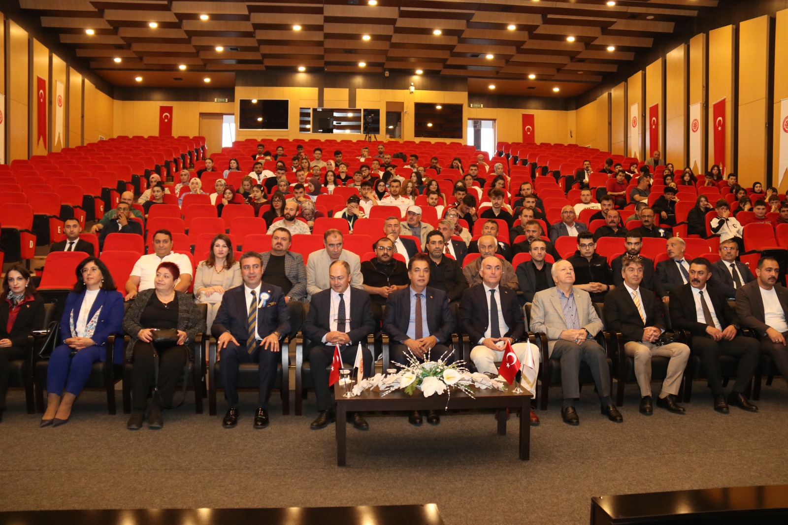 SİZLER GELECİN AHİLERİSİNİZ SİZLER GELECİN AHİLERİSİNİZ