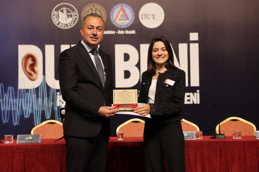 SİVAS BELEDİYESİ ÖNCÜLÜĞÜNDE 50 ÇOCUK İŞİTME CİHAZINA KAVUŞTU SİVAS BELEDİYESİ ÖNCÜLÜĞÜNDE 50 ÇOCUK İŞİTME CİHAZINA KAVUŞTU