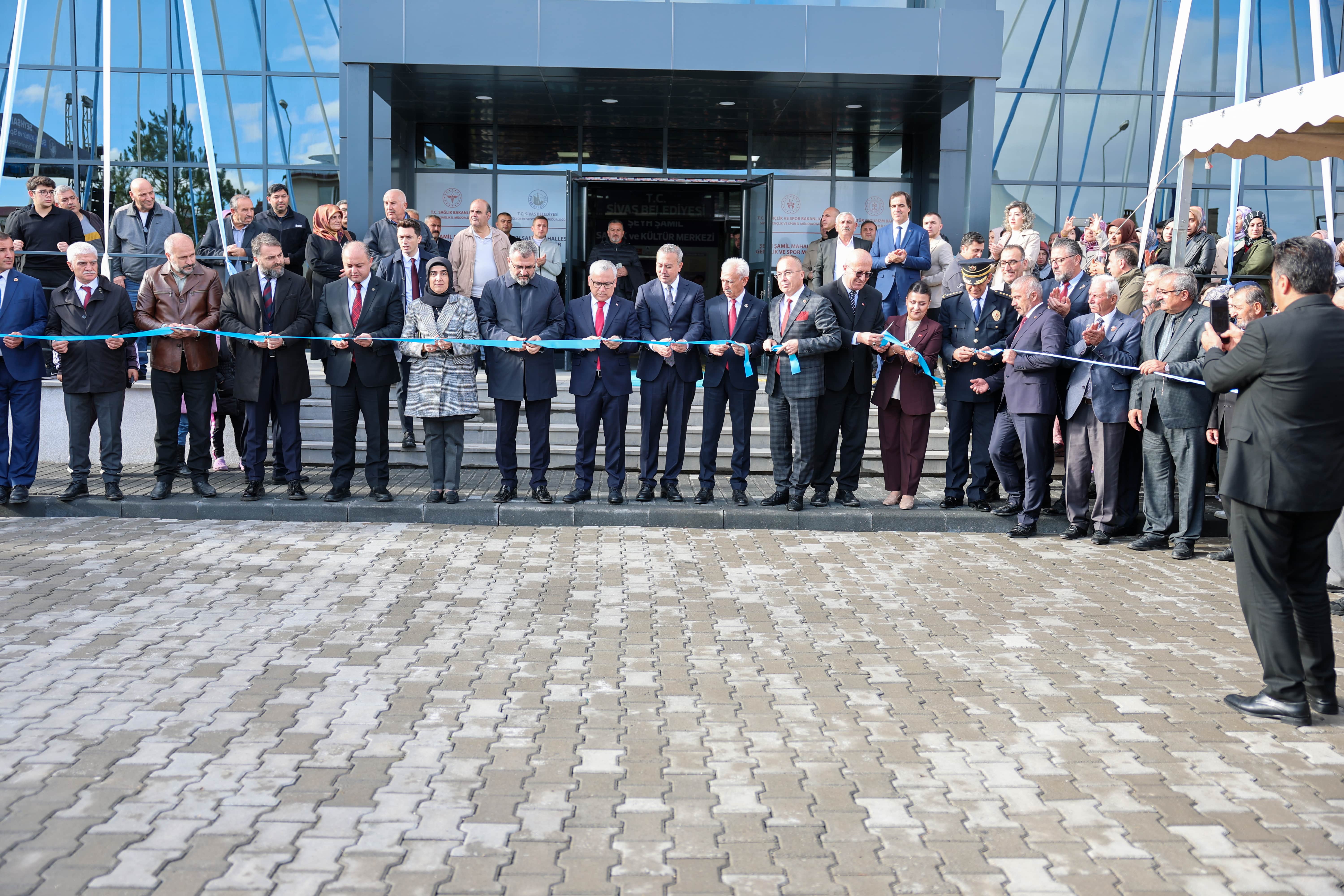 ŞEYH ŞAMİL SAĞLIK, KÜLTÜR VE SPOR MERKEZİ HİZMETE AÇILDI ŞEYH ŞAMİL SAĞLIK, KÜLTÜR VE SPOR MERKEZİ HİZMETE AÇILDI