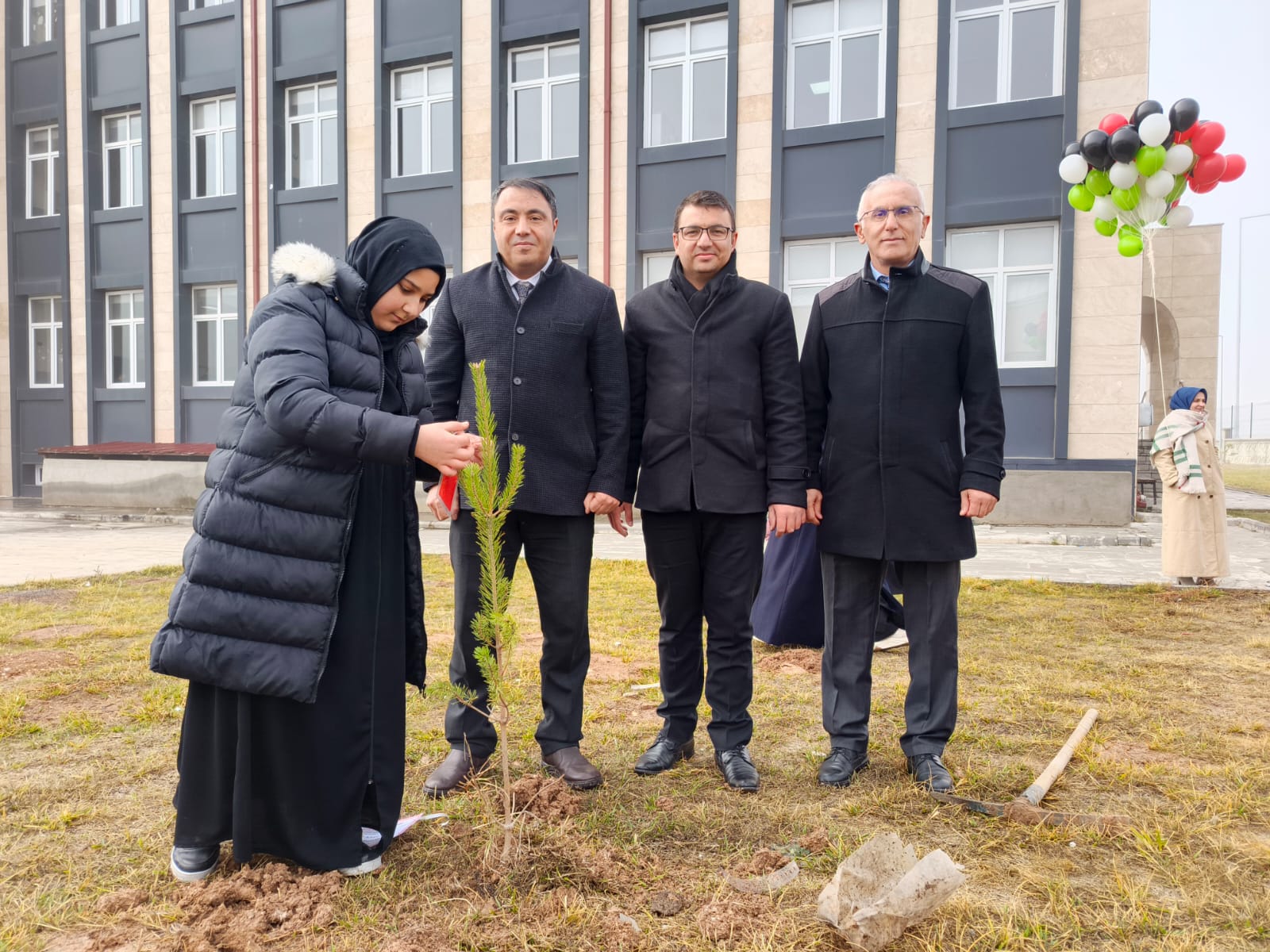 TÜRKİYE YEŞERİYOR, GAZZE GÜÇLENİYOR TÜRKİYE YEŞERİYOR, GAZZE GÜÇLENİYOR