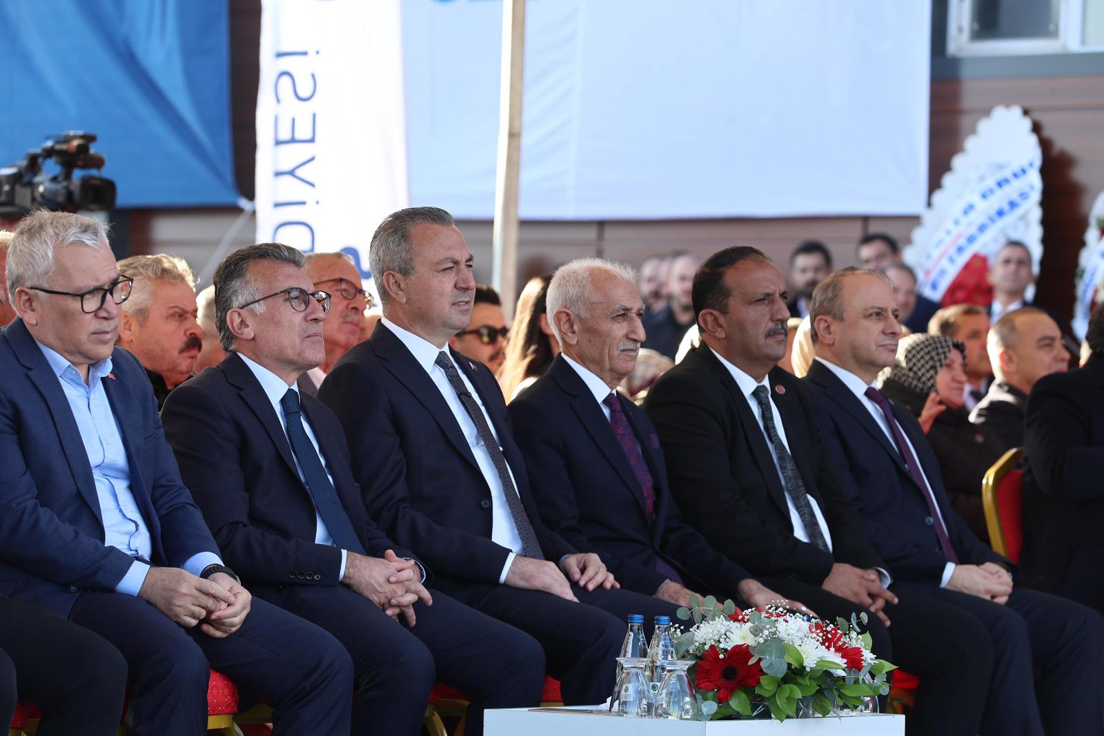 ÖZBELSAN’IN YENİ EKMEK FABRİKASI HİZMETE AÇILDI ÖZBELSAN’IN YENİ EKMEK FABRİKASI HİZMETE AÇILDI