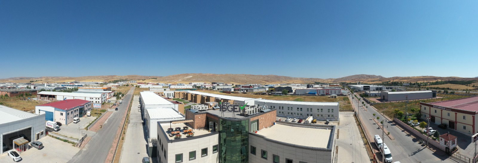 Sivas Merkez 1.OSB'den Yenilenebilir Enerjiye Yatırım: GES2 Projemiz Hayata Geçti Sivas Merkez 1.OSB'den Yenilenebilir Enerjiye Yatırım: GES2 Projemiz Hayata Geçti