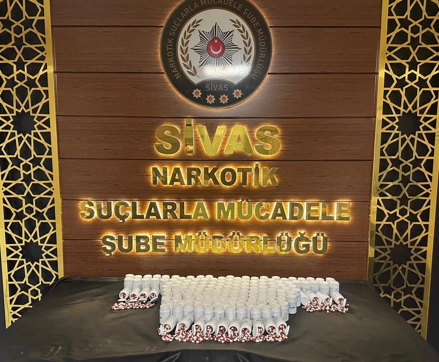 NARKOTİK SUÇLARLA MÜCADELE ŞUBE MÜDÜRLÜĞÜNCE YAPILAN OPERASYON NARKOTİK SUÇLARLA MÜCADELE ŞUBE MÜDÜRLÜĞÜNCE YAPILAN OPERASYON
