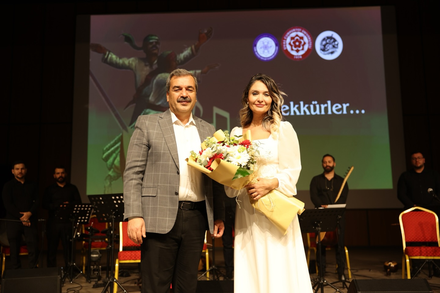 Deyişler Konserinin 2.'si Sivas Bilim ve Teknoloji Üniversitesindeydi Deyişler Konserinin 2.'si Sivas Bilim ve Teknoloji Üniversitesindeydi