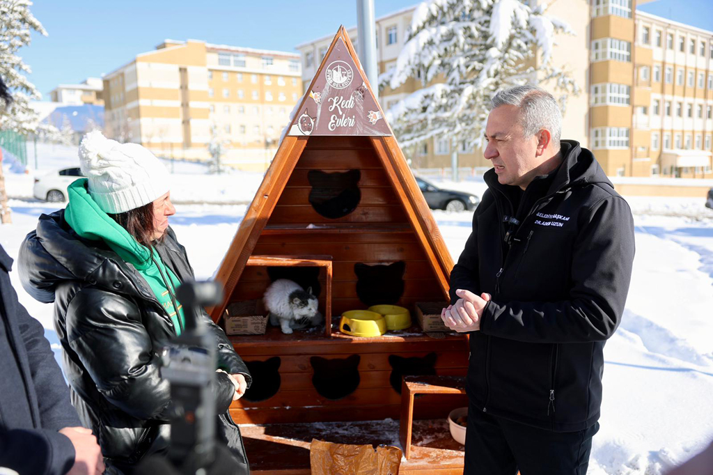 SİVAS BELEDİYESİ SESSİZ DOSTLARIMIZI UNUTMADI SİVAS BELEDİYESİ SESSİZ DOSTLARIMIZI UNUTMADI