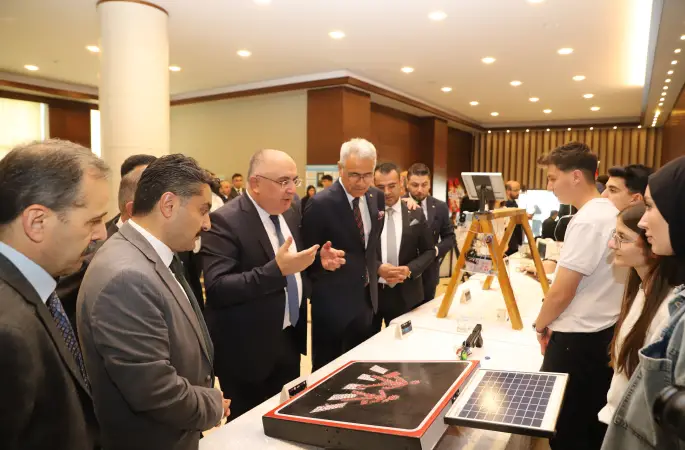 Teknofikir Proje Yarışmasında dereceye giren projeler için ödül töreni düzenlendi.