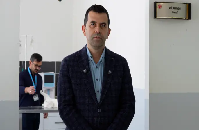 Cumhuriyet Üniversitesi Veteriner Fakültesi Hayvan Hastanesi Acil Kliniği Hizmetlerini Sürdürüyor