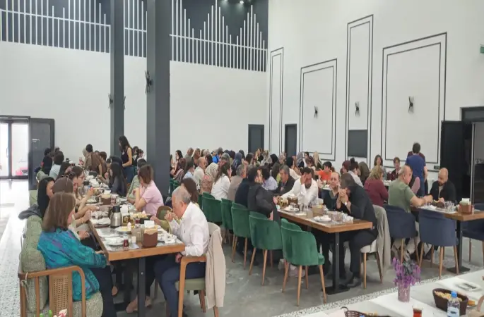 Sivas Eğitim Kültür Derneği kahvaltı programı düzenledi