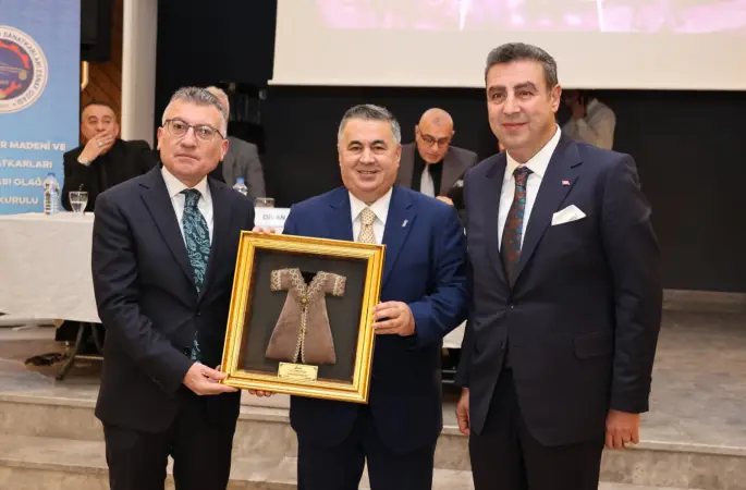 HAKAN DEMİRGİL GÜVEN TAZELEDİ