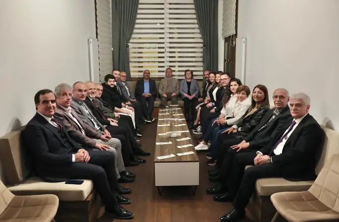 Başkan Uzun Kent Konseyi Başkanı Ahmet Necip Günaydın ve Yönetimiyle bir araya geldi