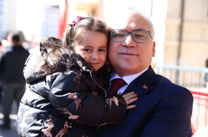 Cumhuriyetimizin 101. yılı tüm yurtta olduğu gibi Sivas'ta da büyük bir coşkuyla kutlandı