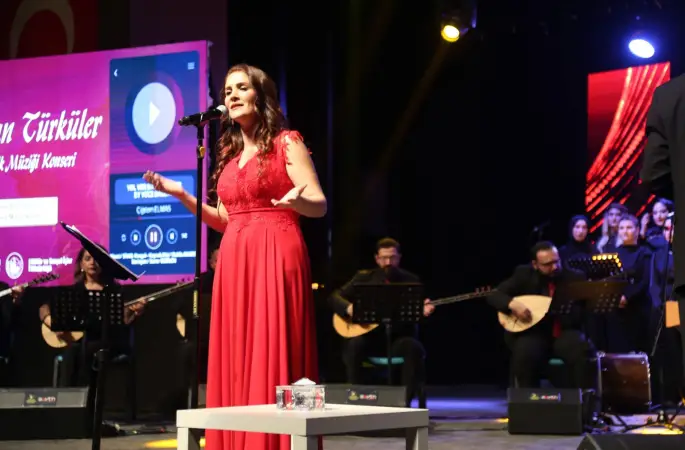 Sivas’ta Muhteşem Bir Türkü Gecesi: Armağan Türküler Konseri Büyük İlgi Gördü