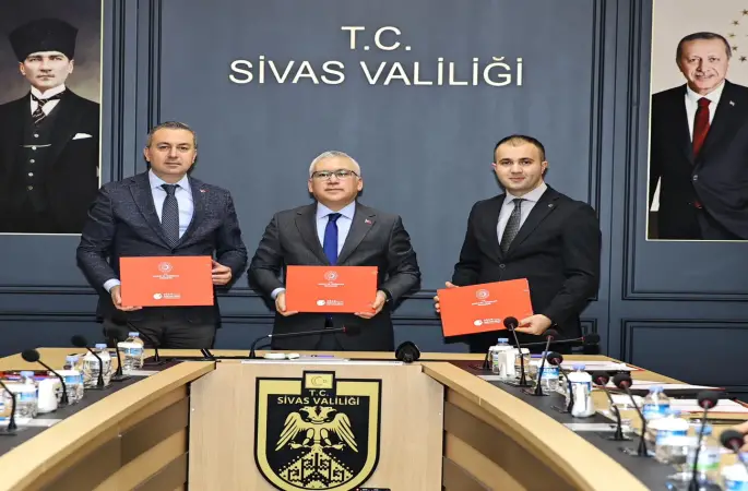 5 proje için Sivas Valiliği ilgili kurum temsilcilerinin katılımıyla toplu sözleşme imza töreni gerçekleştirildi