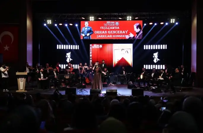"Yeşilçam'da Orhan Gencebay Şarkıları" konseri düzenlendi