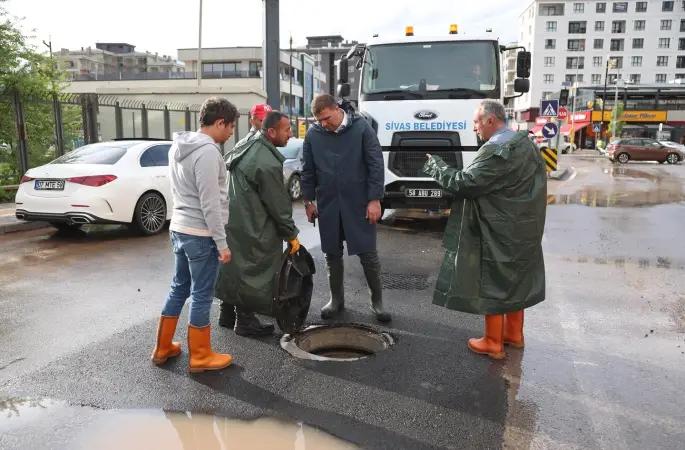 Yağmur ani bastırdı