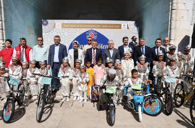 Sivas Vakıflar Bölge Müdürlüğünce  34 çocuk için toplu sünnet şöleni organize edildi